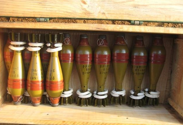 炮弹的种类很多,有迫击炮,榴弹炮,加农炮还有坦克炮.