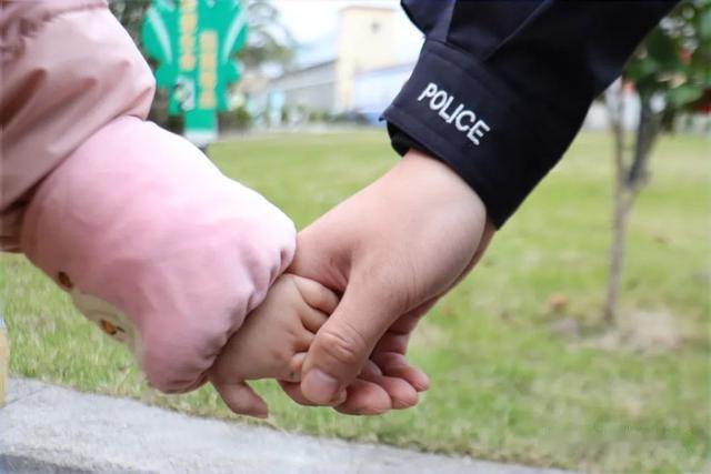 警旗猎猎｜因为懂得，所以支持——听听警察家属的心里话休闲区蓝鸢梦想 - Www.slyday.coM