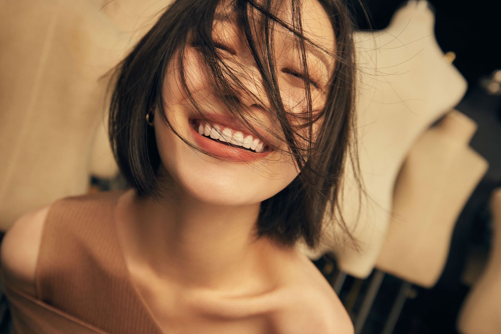 倪妮永远爱自信迷人的笑脸