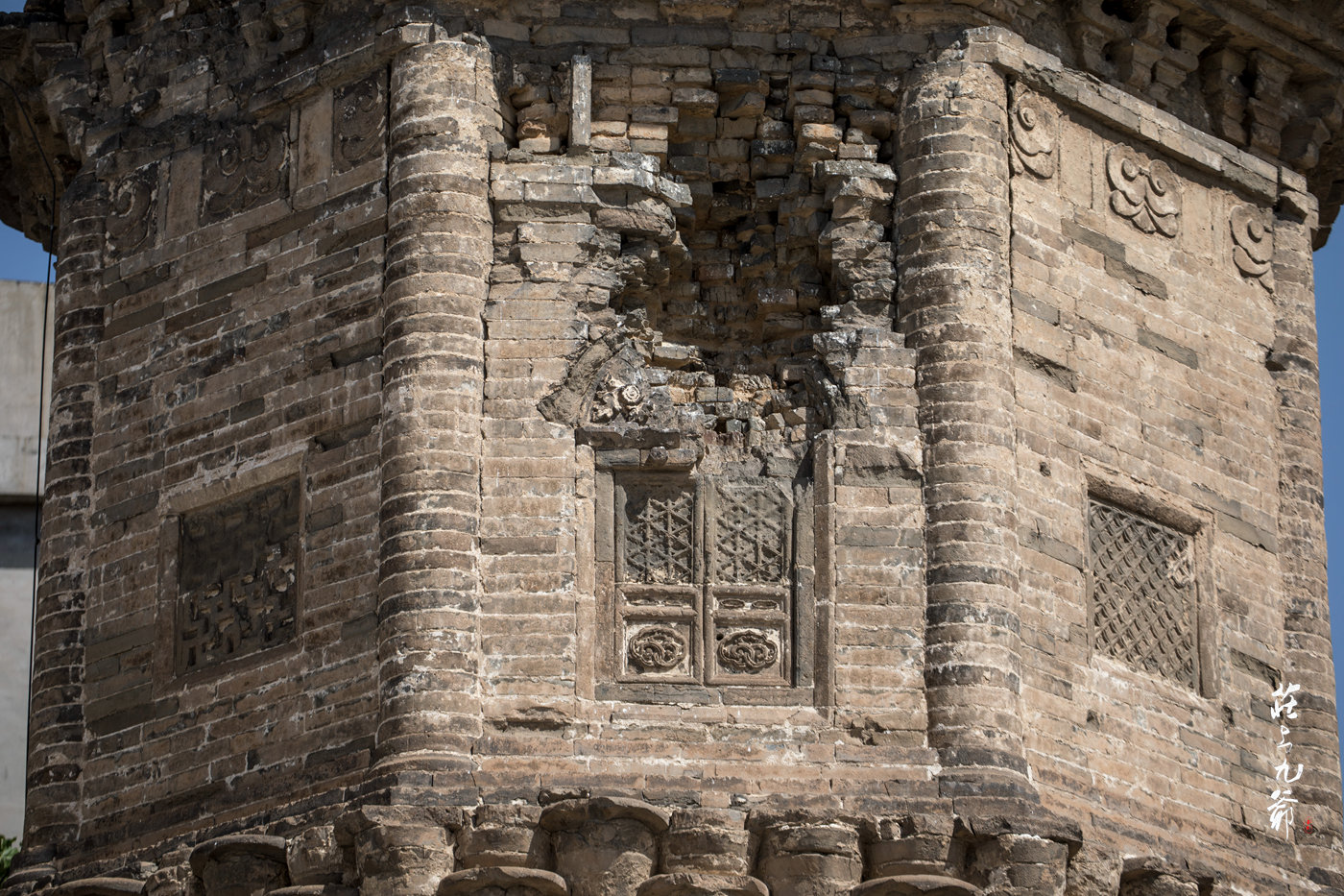 这座古塔悄然无声的在元氏古城屹立了千年,1947年解放元氏县城时,开化