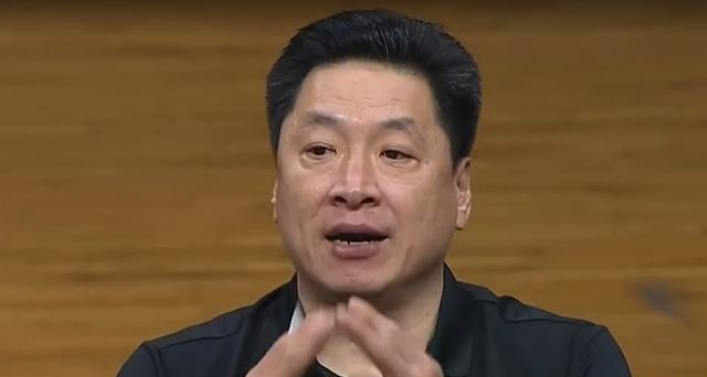 单节两人上双,胡金秋砍下10分|胡金秋|广厦|刘铮_新浪新闻