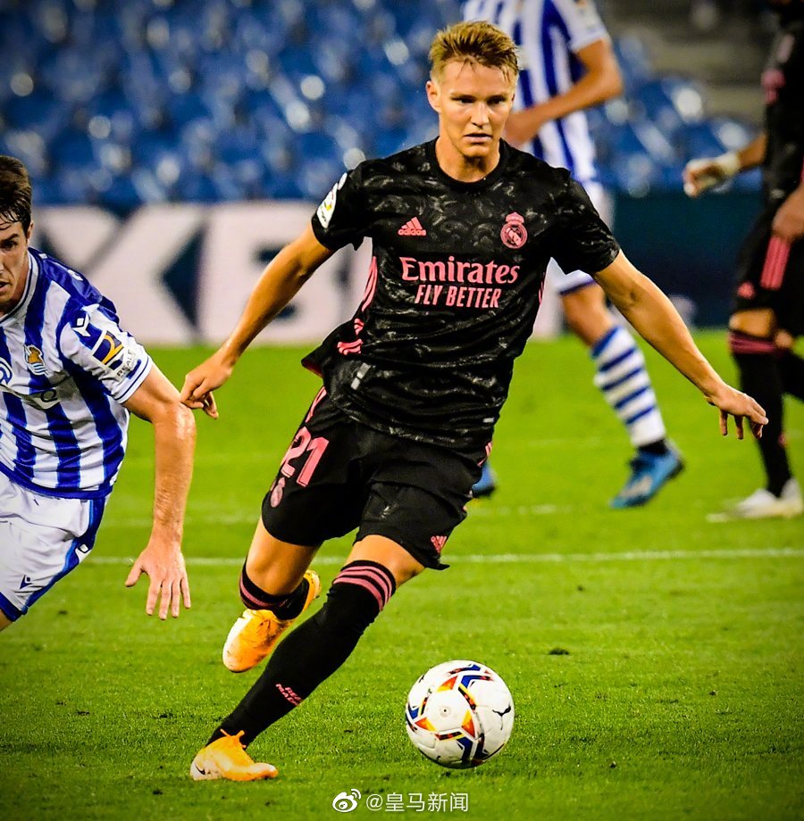 全场比赛结束,皇马客场0-0战平皇家社会.