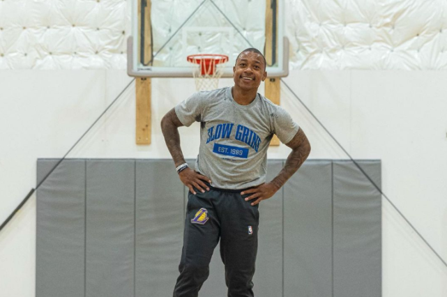 小托马斯10天合同加盟鹈鹕!签约原因+首秀时间曝光,23点还在练休闲区蓝鸢梦想 - Www.slyday.coM 小托马斯10天合同加盟鹈鹕!签约原因+首秀时间曝光,23点还在练休闲区蓝鸢梦想 - Www.slyday.coM