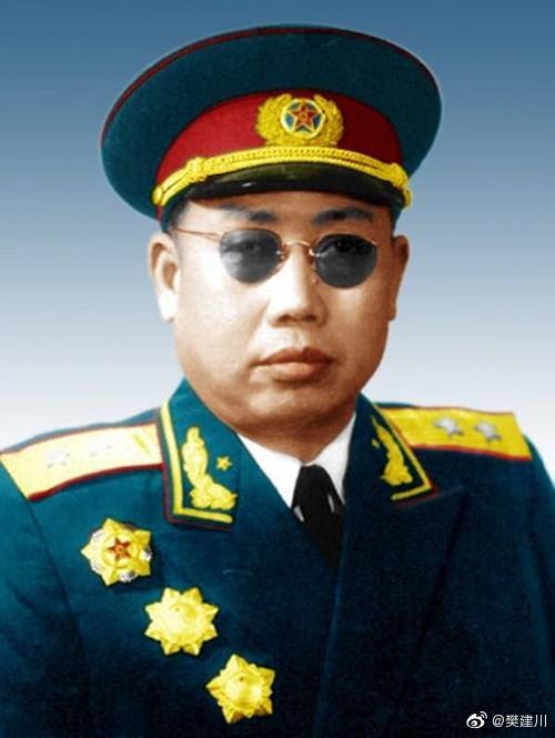 1955年授衔,黄永胜上将,吴法宪中将,李作鹏中将,邱会作中将