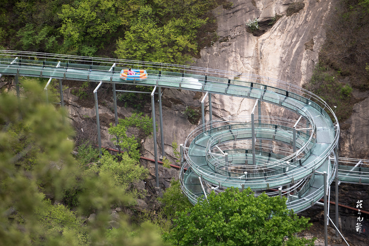 清凉谷的飞旋滑水震惊了旅游圈小长假不妨抢先看看
