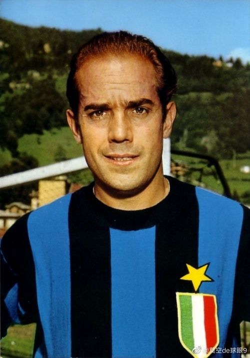 睡不着醒来看到一个app新闻说是国米名宿老苏亚雷斯批评现在的国米