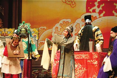 评剧院复排鲜派名剧《包公三勘蝴蝶梦》(图)|戏剧|天津市|刘莉莉|姚文生|电影版_新浪新闻