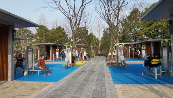 想锻炼没场馆？上海市民建议公园增加体育设施，有回复了……休闲区蓝鸢梦想 - Www.slyday.coM