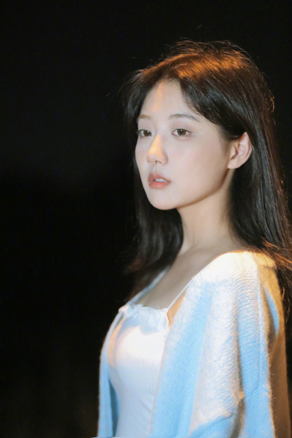 李艺彤,素颜纯美少女写真