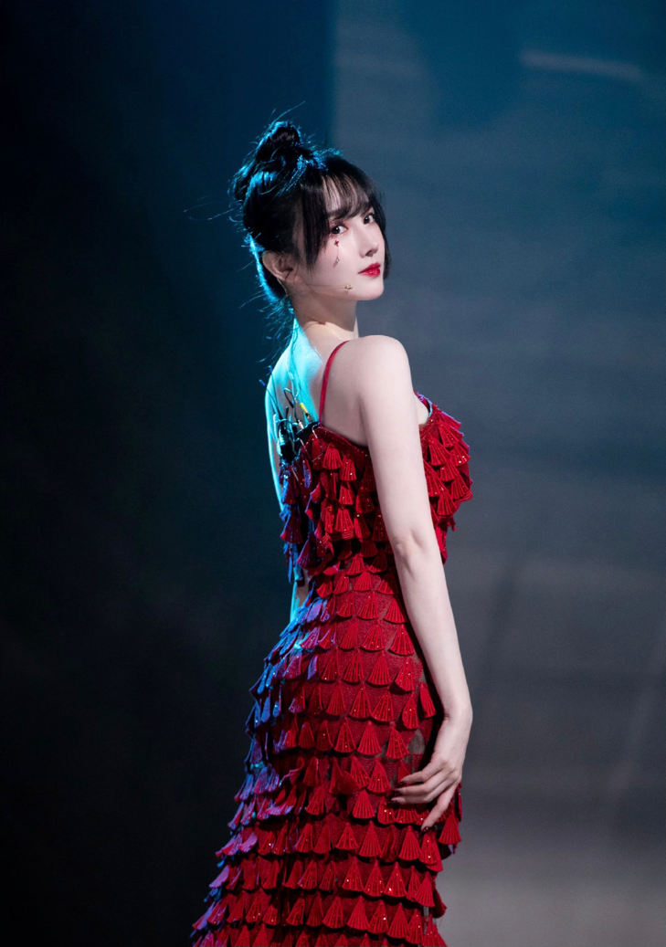 陈小纭参加浪姐2本以为她会大放异彩没想到存在感这么低