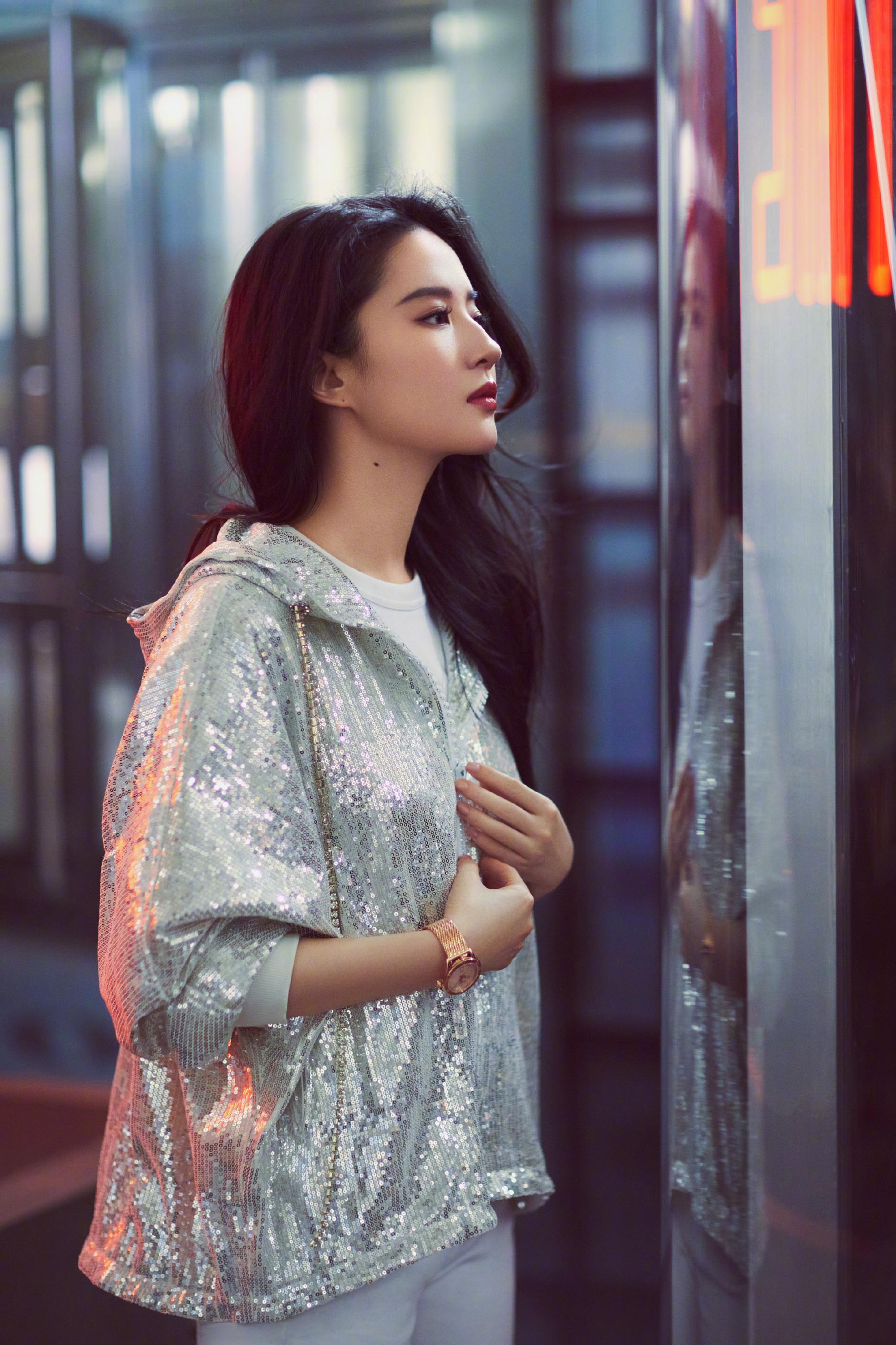 刘亦菲 这组侧颜绝了_高清图集_新浪网