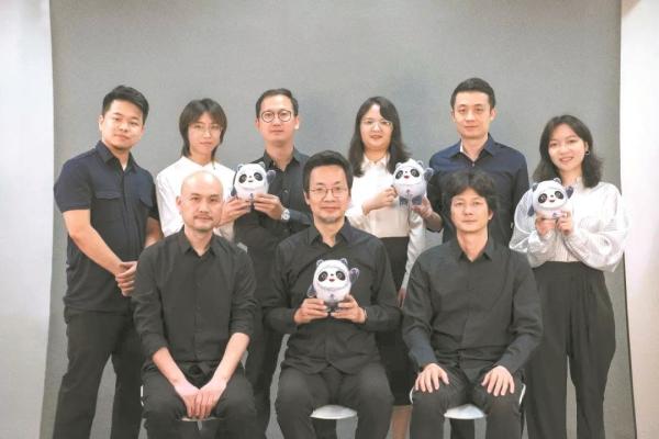 “冰墩墩”设计团队负责人曹雪：“一墩难求”背后是广东设计的敢为人先休闲区蓝鸢梦想 - Www.slyday.coM