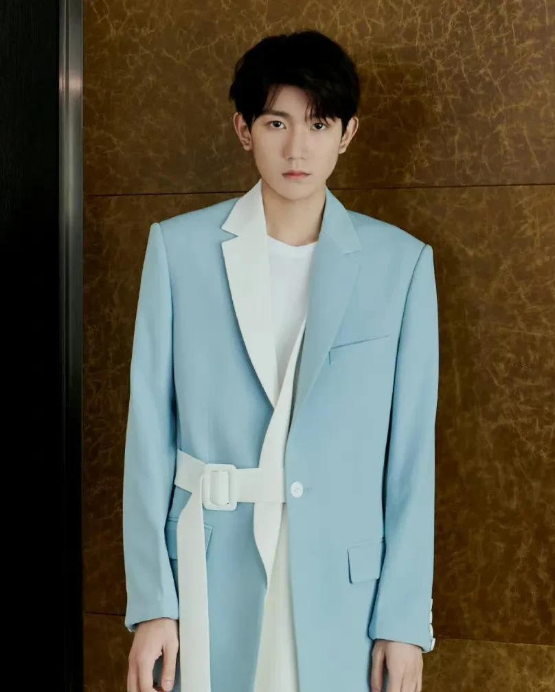 长款西装显短板？这几位明星却完美驾驭，肖战王一博视觉盛宴休闲区蓝鸢梦想 - Www.slyday.coM