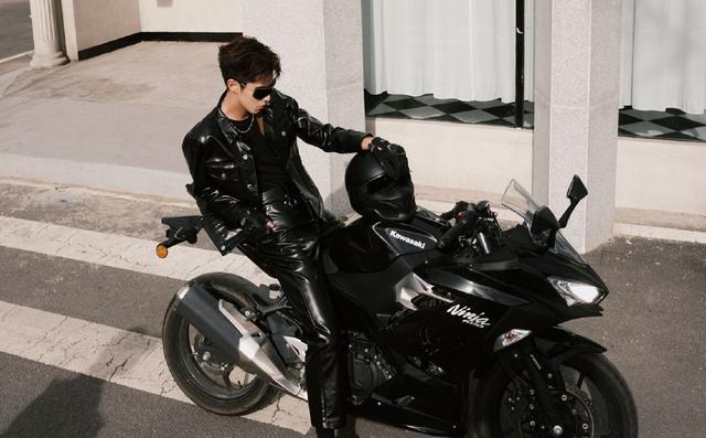 插队绯闻以后，王鹤棣上演写真大片，网友：热议不断休闲区蓝鸢梦想 - Www.slyday.coM