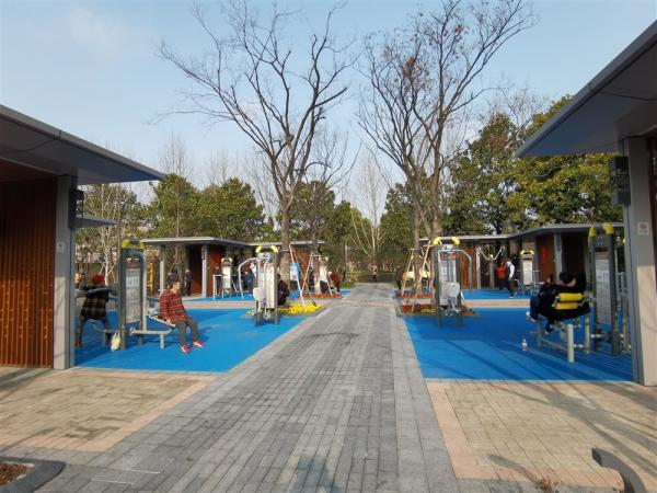想锻炼没场馆？上海市民建议公园增加体育设施，有回复了……休闲区蓝鸢梦想 - Www.slyday.coM