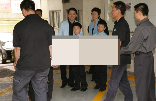 廖启智治癌详情曝光才挺三个月，刚去世大儿子就遭网络暴力休闲区蓝鸢梦想 - Www.slyday.coM