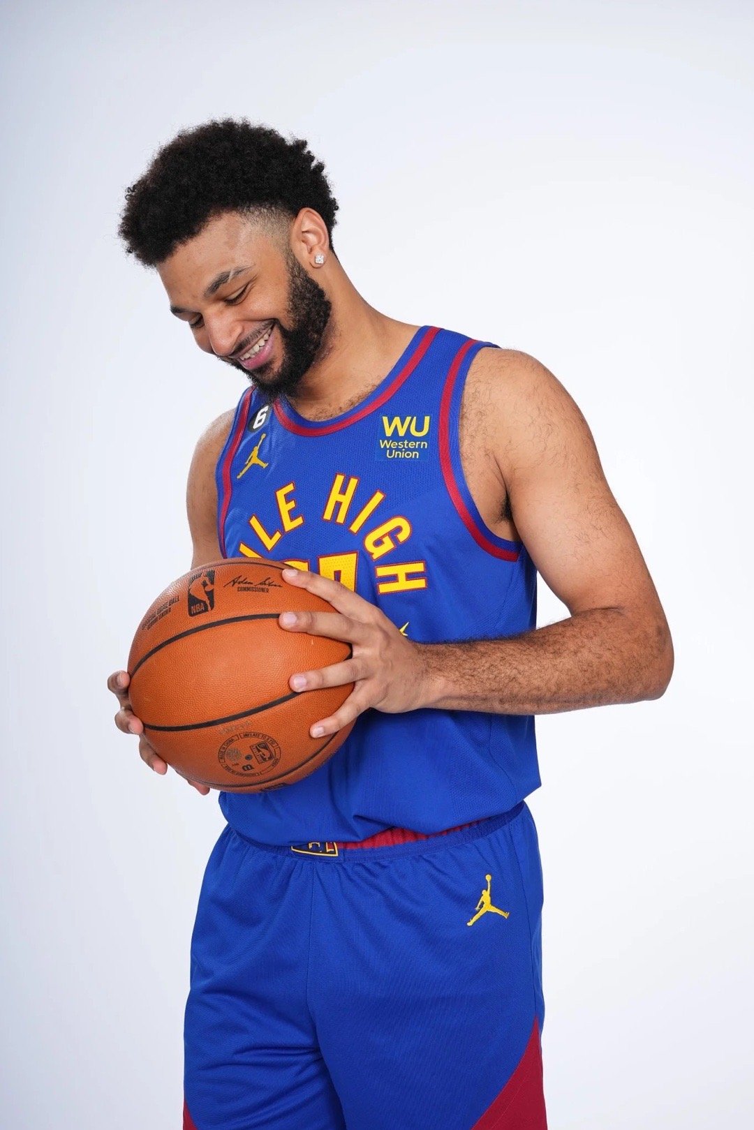 掘金官推晒贾马尔-默里新赛季定妆照__财经头条