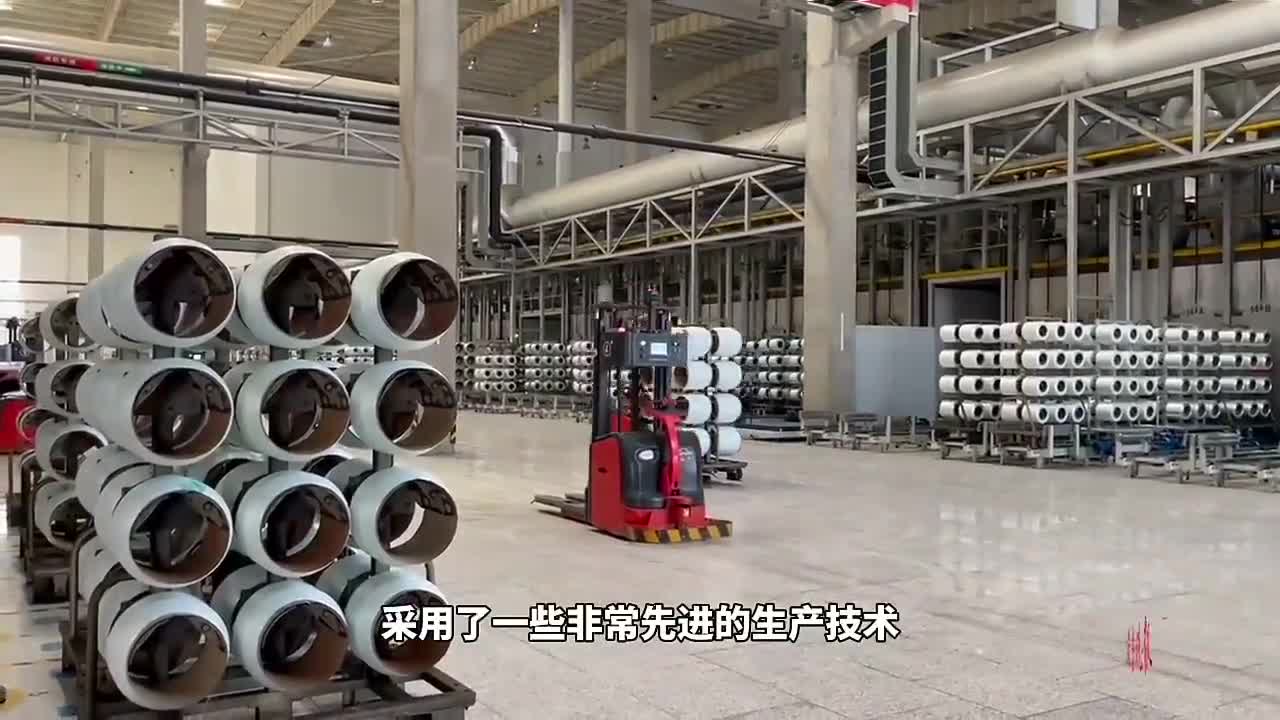 果然视频年产12万吨泰山玻纤池窑拉丝全球单线产能最大