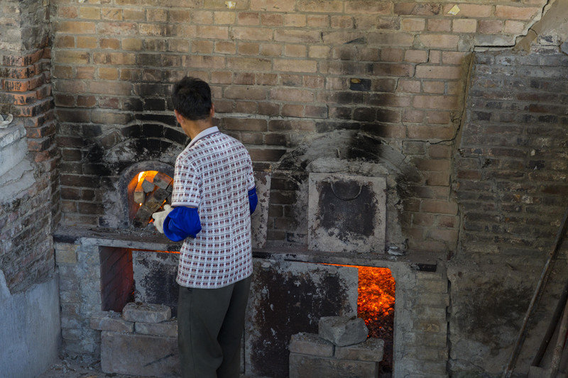 住在艺术的世界里,探寻佛山陶瓷历史文化的足迹