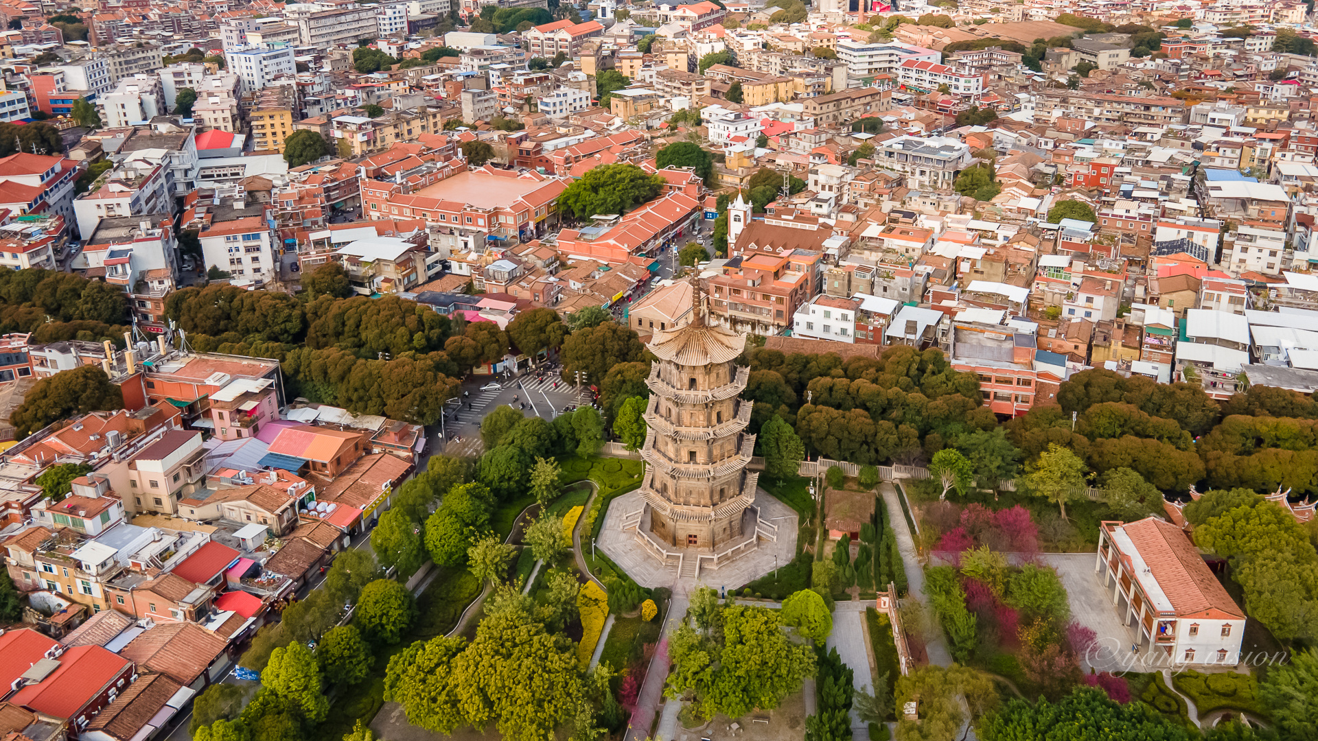 晨光中的泉州古城