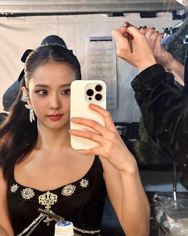 blackpink智秀,晒出状态良好自拍照,反驳了"健康异常"的说法|金智秀