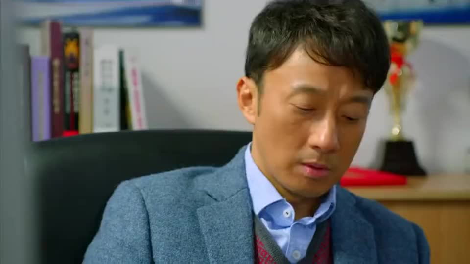 中国式关系沈运和罗世丰见面搞的像特务接头喜剧秒变谍战片