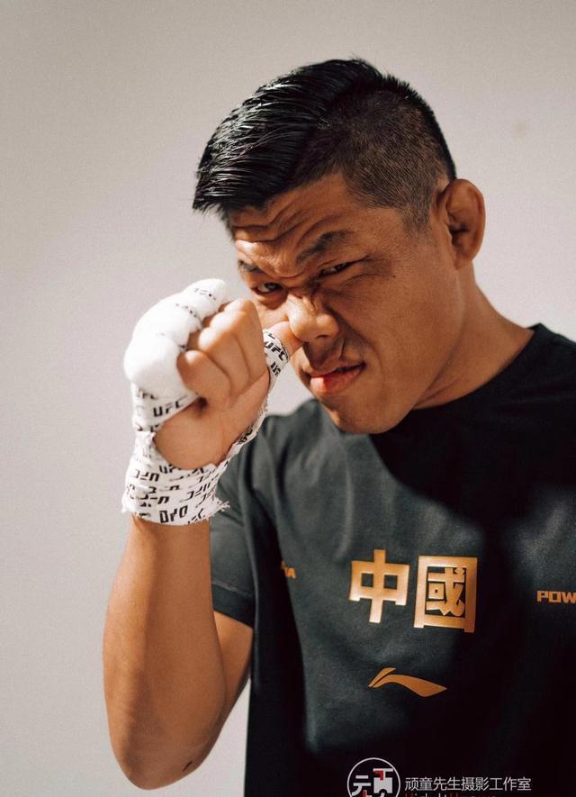 好样的李景亮曝光近照霸气十足已恢复元气或找奇马耶夫二番战