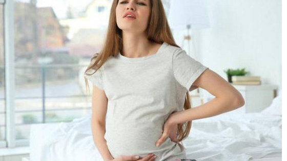女性快到预产期，这3个症状提醒孩子准备出生，妈妈别大意