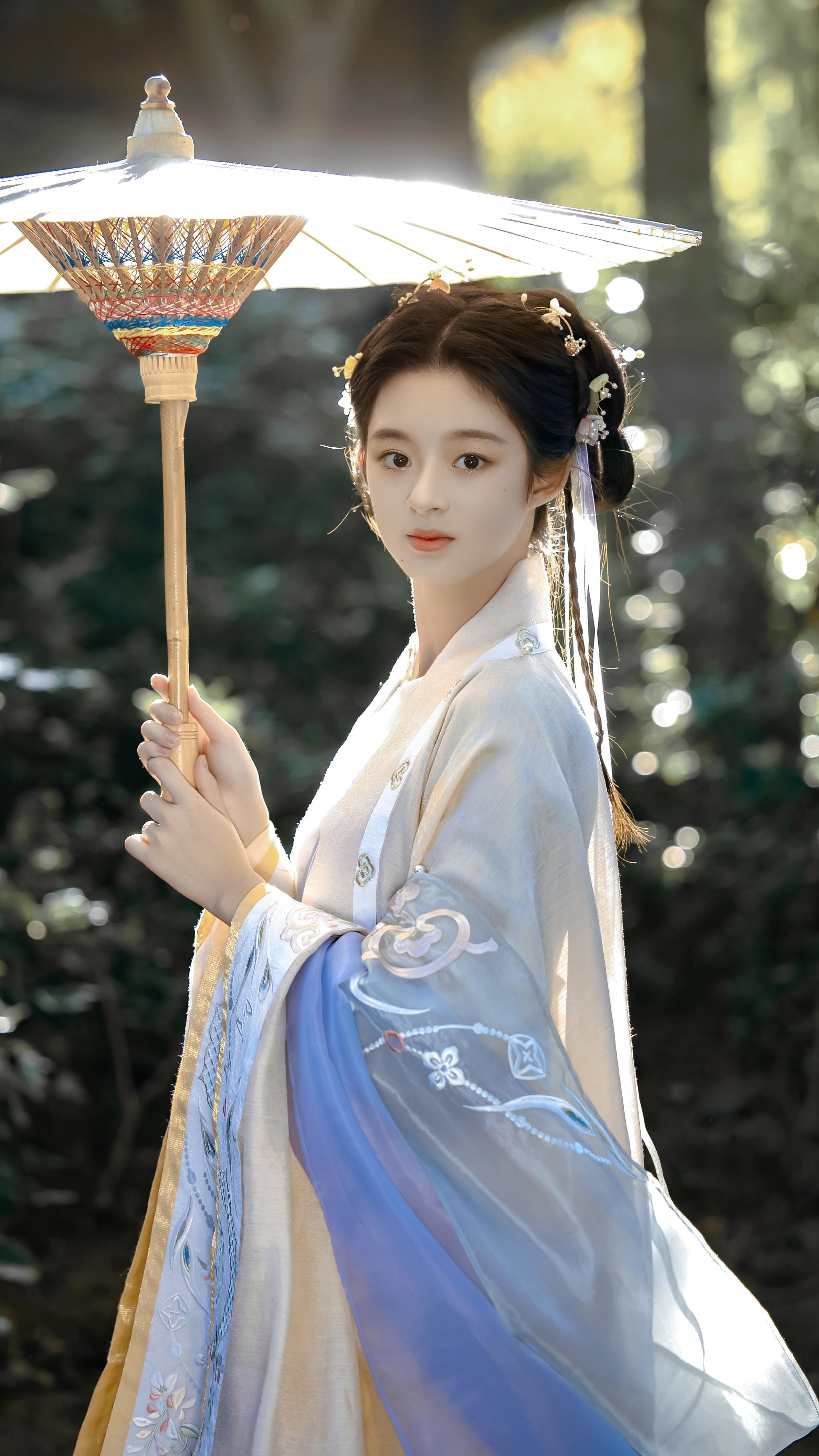 黄杨钿甜 古装剧适配度超高的妹妹~__财经头条