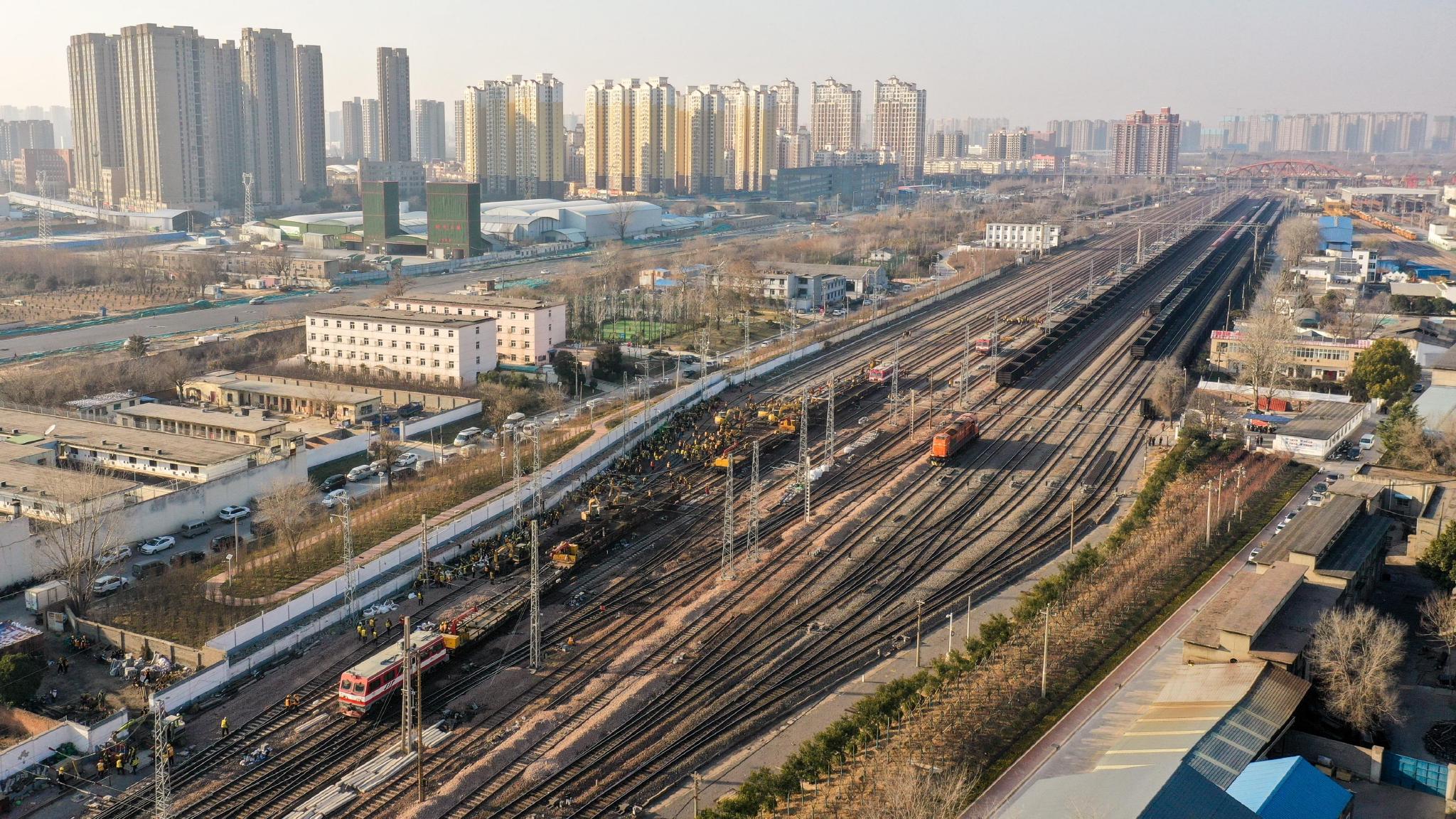 春运货运量即将大幅上涨郑州铁路准备好了你的年货准备好了么