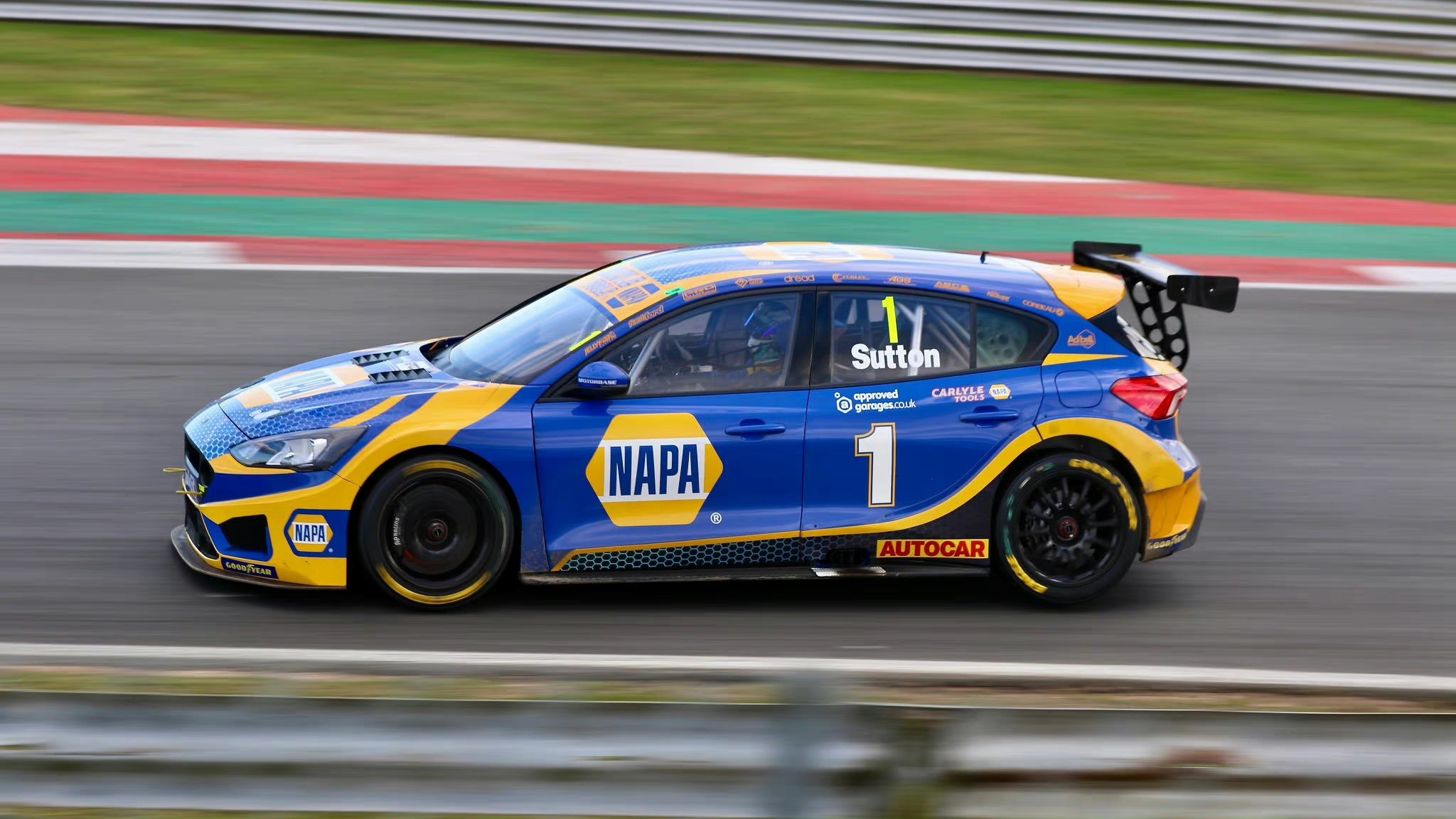 福克斯赛车的涂装难着我了求神们帮着找找灵感