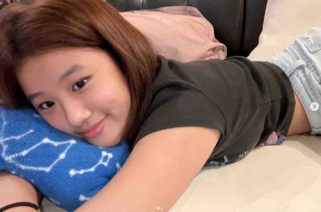 17岁梧桐妹出境,颜值身材都不错,贾静雯的大宝贝休闲区蓝鸢梦想 - Www.slyday.coM 17岁梧桐妹出境,颜值身材都不错,贾静雯的大宝贝休闲区蓝鸢梦想 - Www.slyday.coM