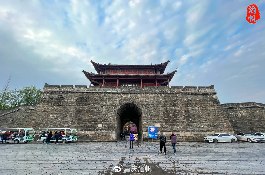 中国历史最悠久的古城墙,多处歪门斜道,易守难攻堪称绝佳设计|瓮城|古城墙|城门_新浪新闻