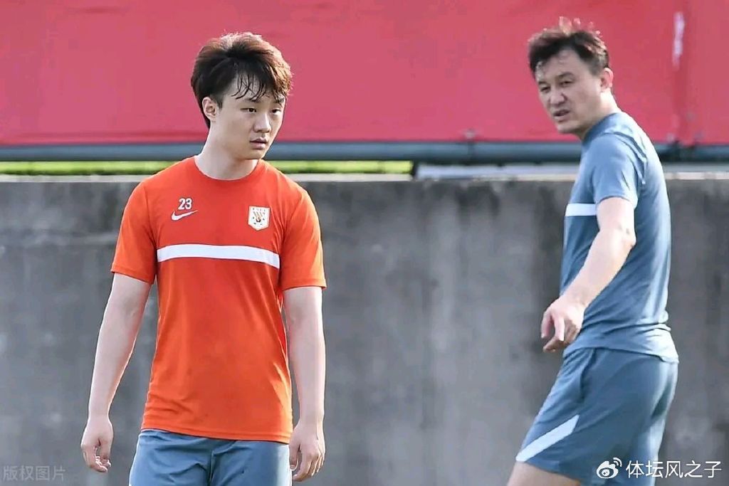 “重磅补强”，郝伟儿子重回泰山队，考验崔康熙时候到了|郝海毅|青岛海牛|中超|山东泰山|赛季_新浪体育_新浪新闻