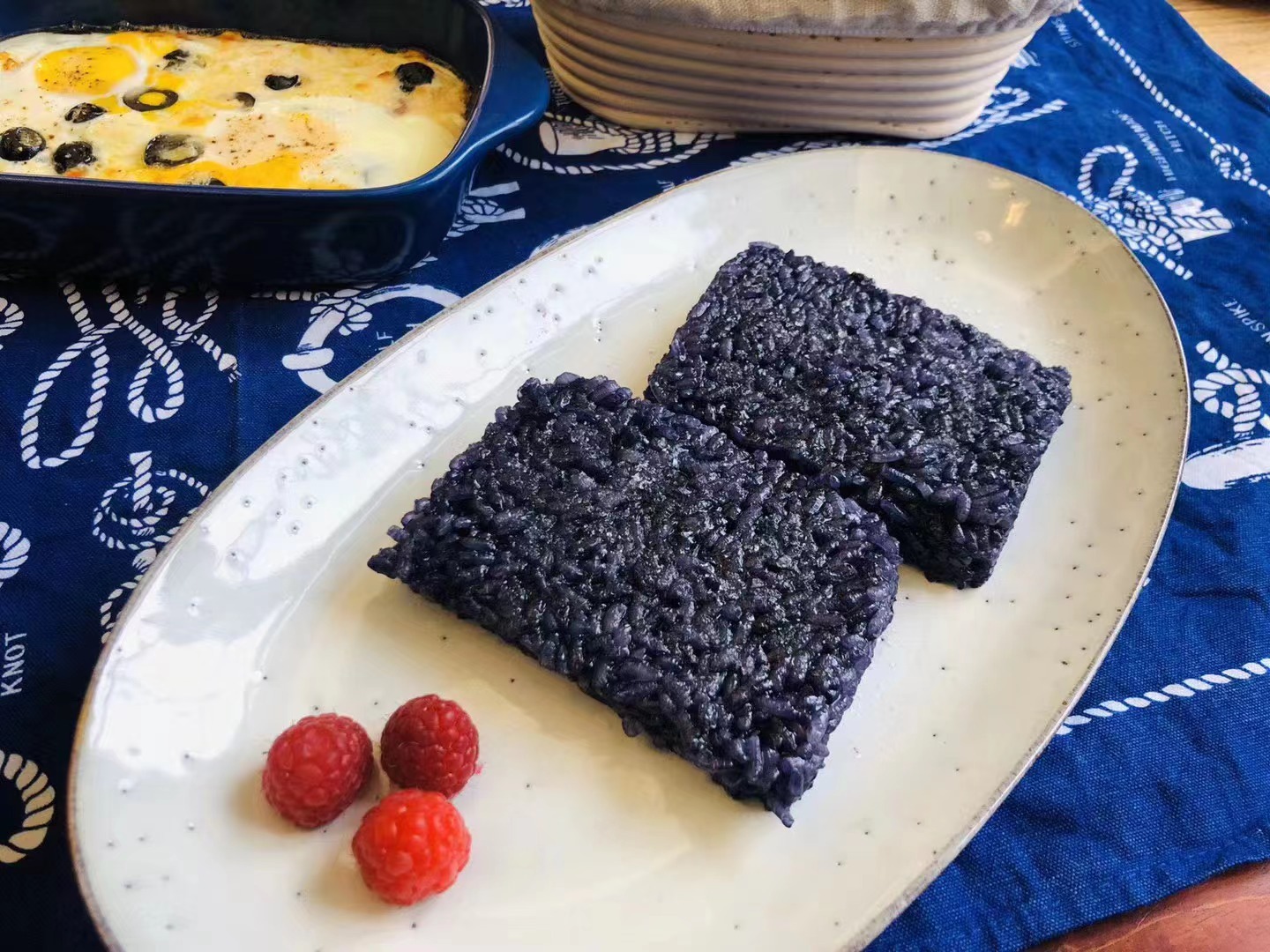 宁波春天必吃美食黑米饭__财经头条