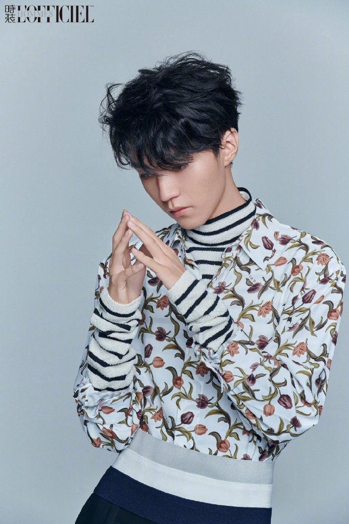 王俊凯最新写真 《时装男士》杂志2021年1月刊封面大片,于聪