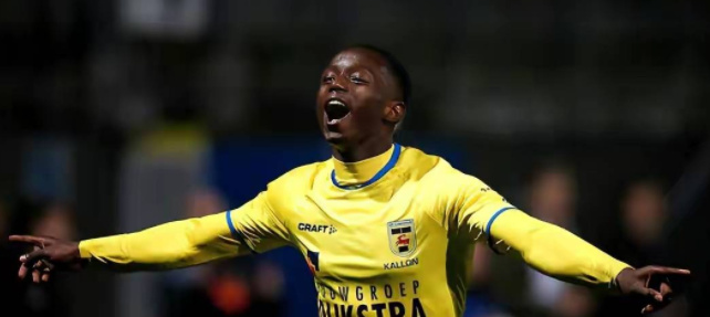 26岁荷甲神锋怀才不遇,惨遭主帅无视,沦为中超鸡肋|伊萨|卡隆|荷甲