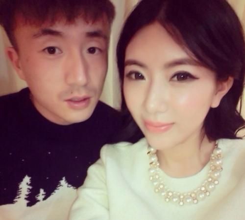 王永珀堪称人生赢家,妻子曾就读伯克利,2人现已有2个孩子