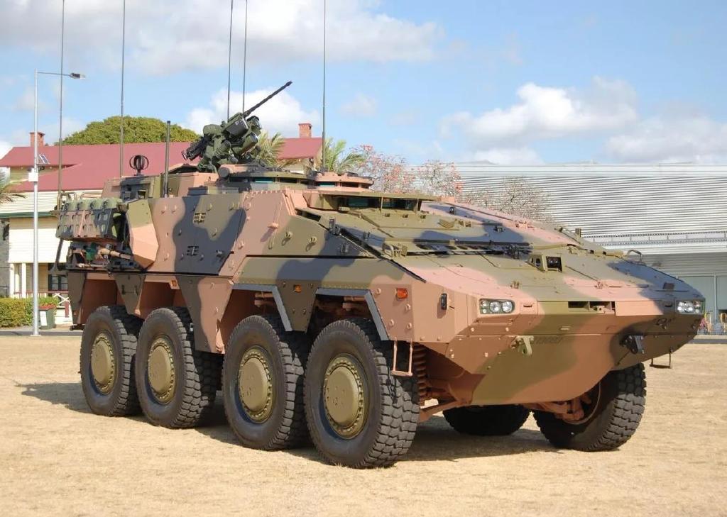 德国拳狮犬装甲车以模块化而打造整体造价高昂