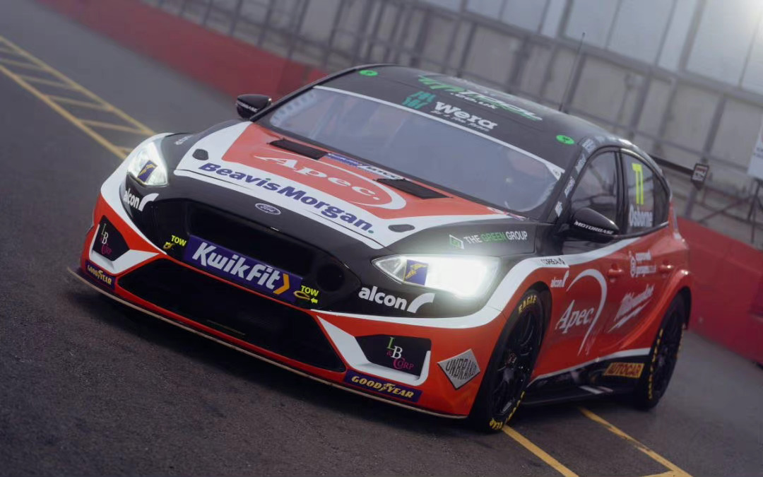 福克斯赛车的涂装难着我了求神们帮着找找灵感