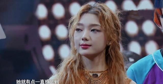 火箭少女101前成员杨超越也参加了多档综艺节目,而李紫婷此次参加蒙面