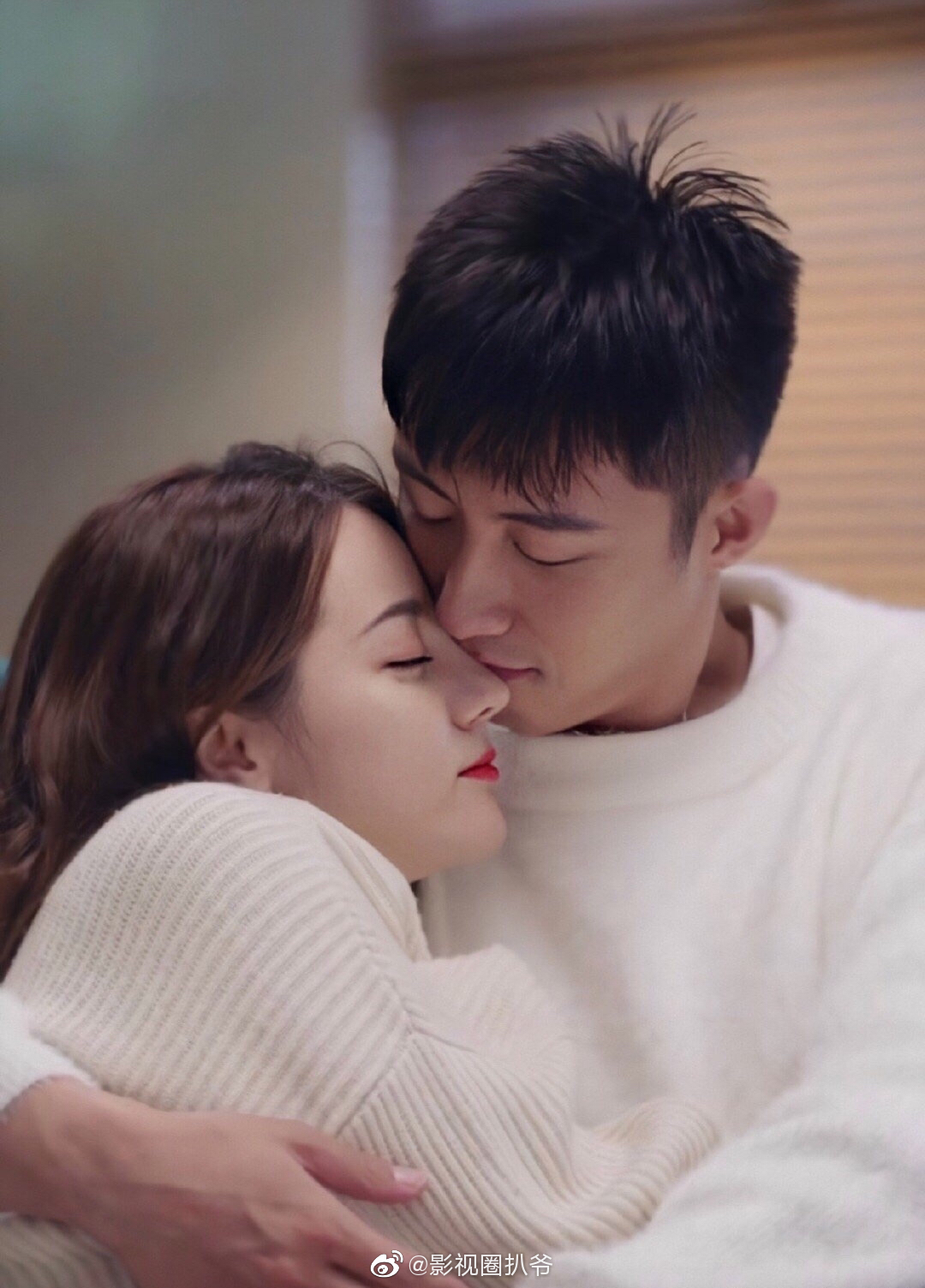 网传电视剧他从火光中走来大男主已定黄景瑜而女主至今待定