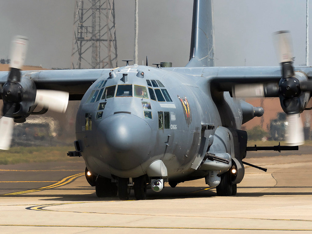 ac130空中炮艇,集中对付地面目标,被称作死亡天使!|武器_新浪新闻