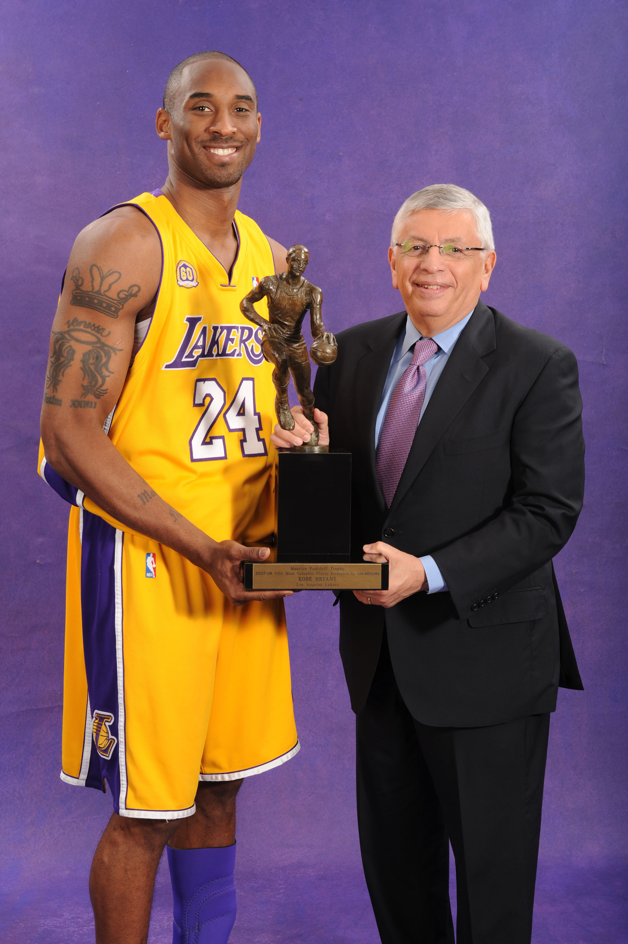 13年前的今天,科比当选2007-08赛季常规赛mvp