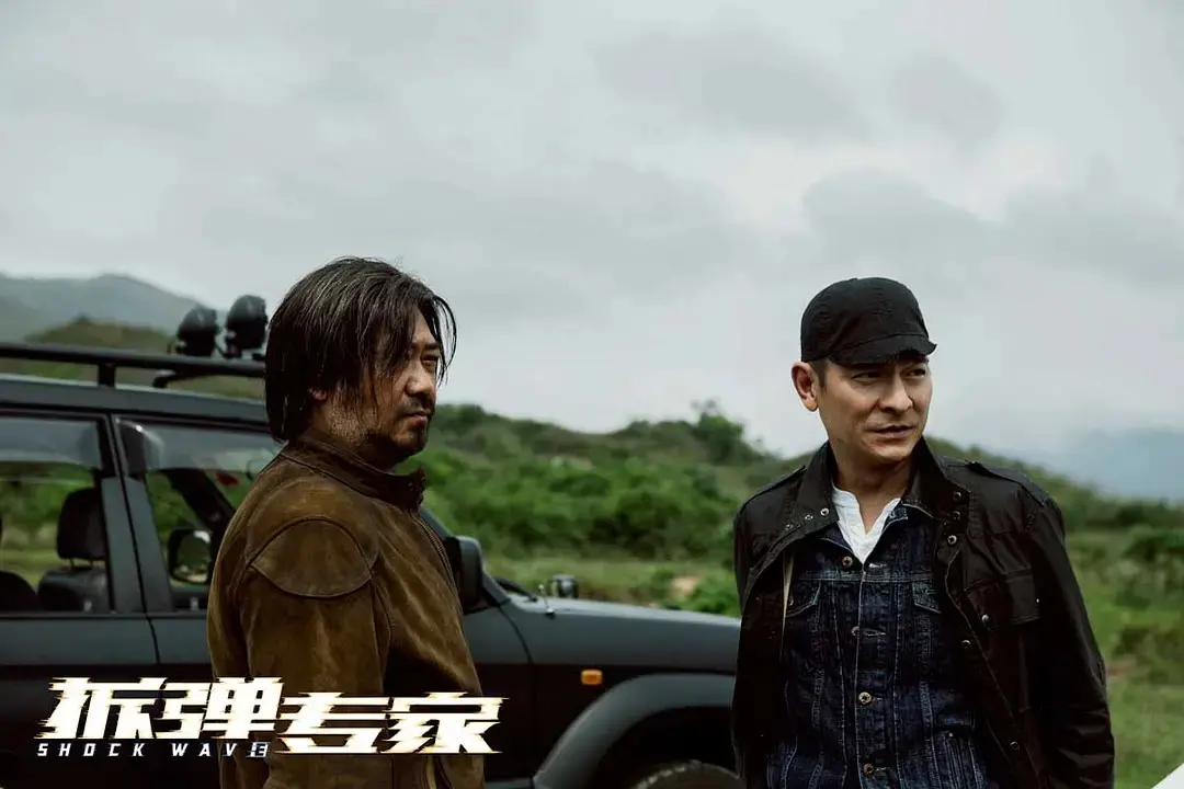 美国大片《拆弹部队》在奥斯卡夺得满堂红后的第九年