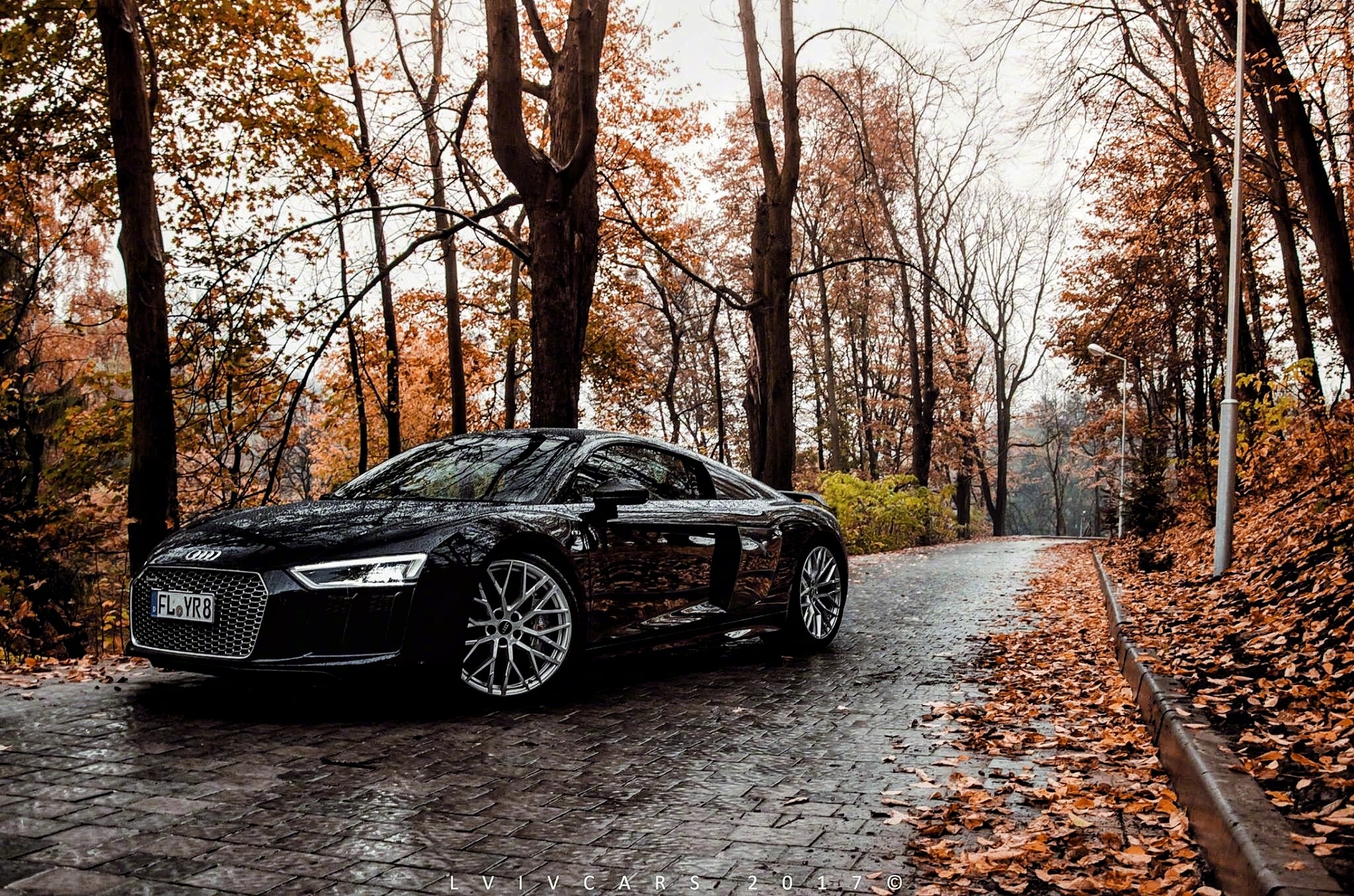 黑武士奥迪r8一枚__财经头条