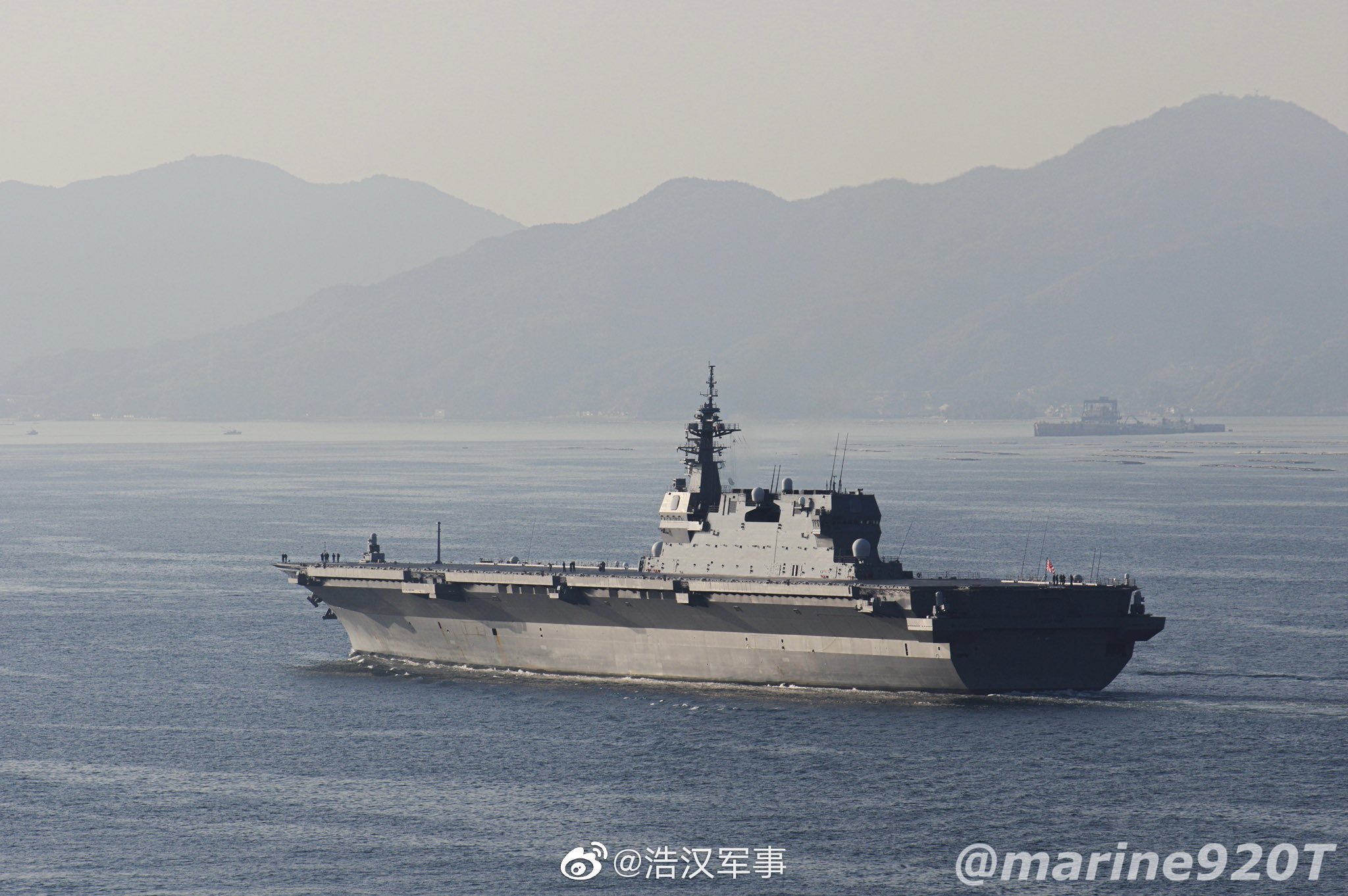 今天日本海上自卫队直升机航母加贺号（DDH184）、驱逐舰电号（DD105|加贺号|直升机航母|日本海上自卫队_新浪新闻