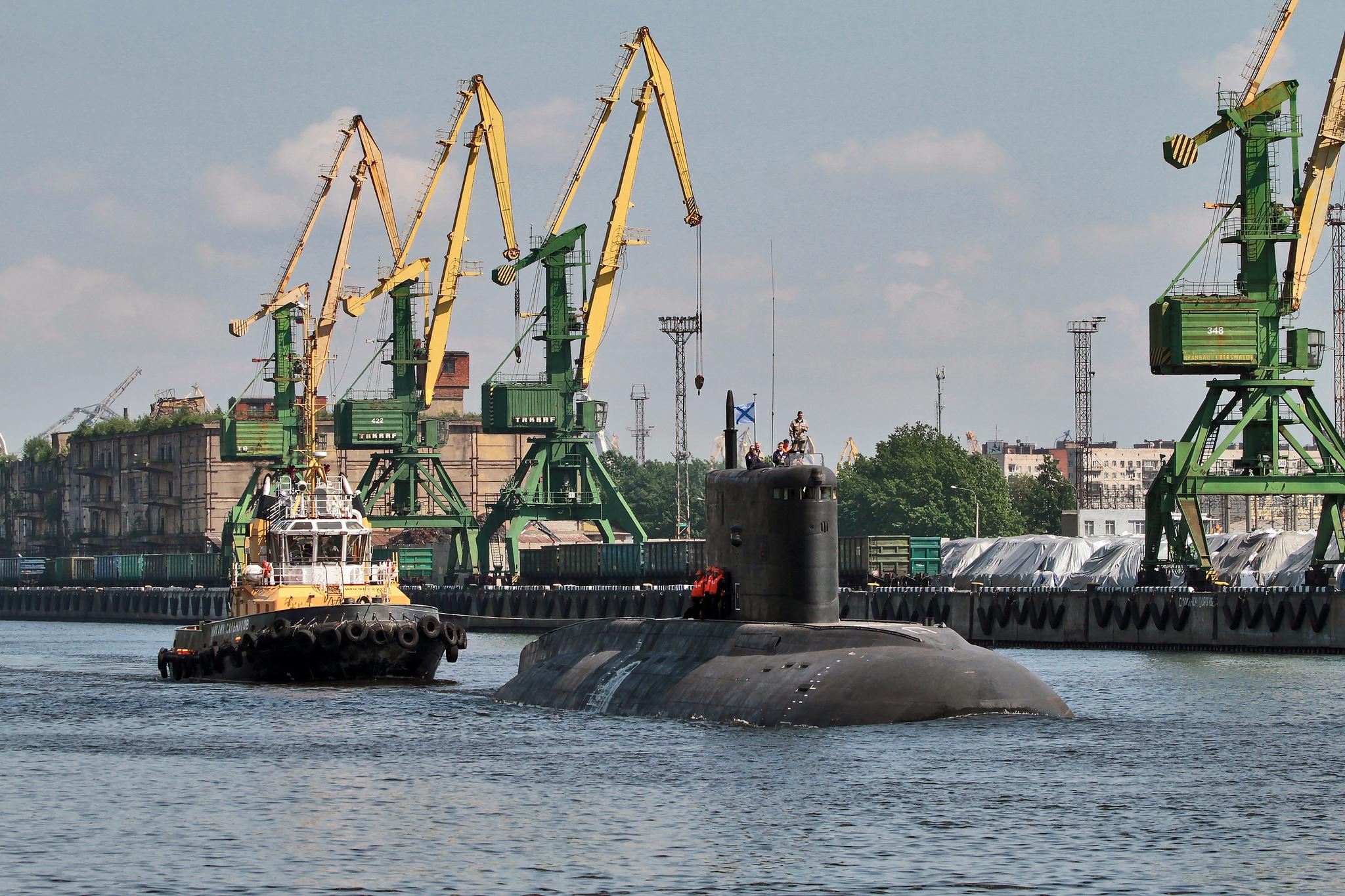 当地时间18日,俄国海军636.3型潜艇8号艇"volkov"号