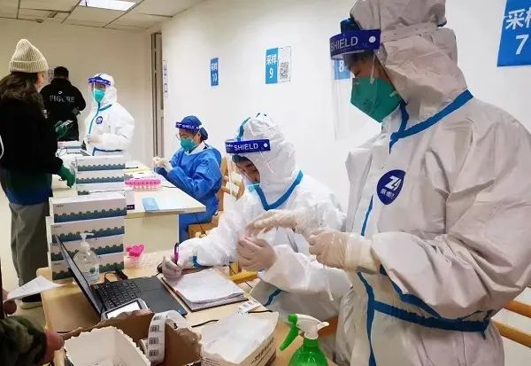 此地6起家庭聚集性疫情！上海春节哪里有打疫苗？遇到这种情况可反映休闲区蓝鸢梦想 - Www.slyday.coM