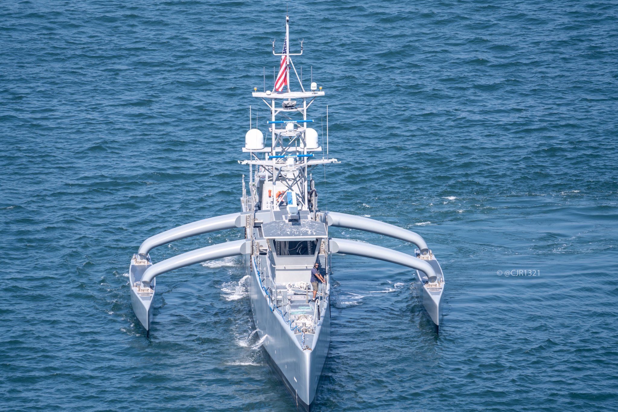一艘一个亿！美军研发“海上猎人”无人三体船 只是个样子货？_哔哩哔哩_bilibili